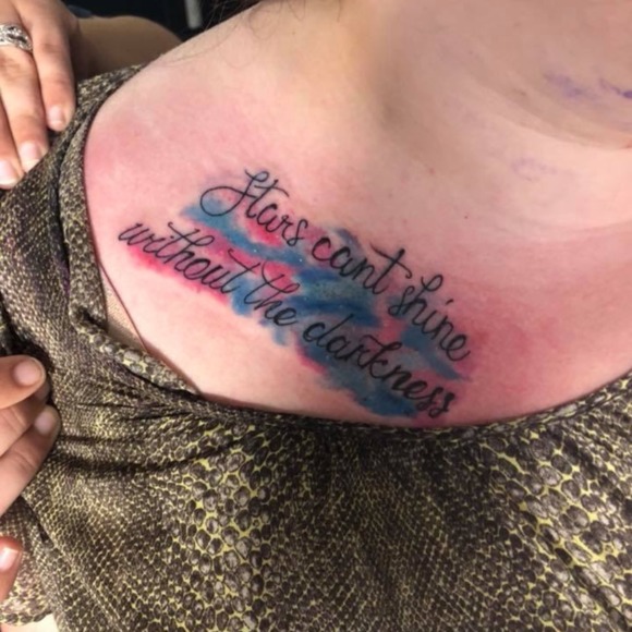 Meet your Posher, Danielle - Picture 1 of 1